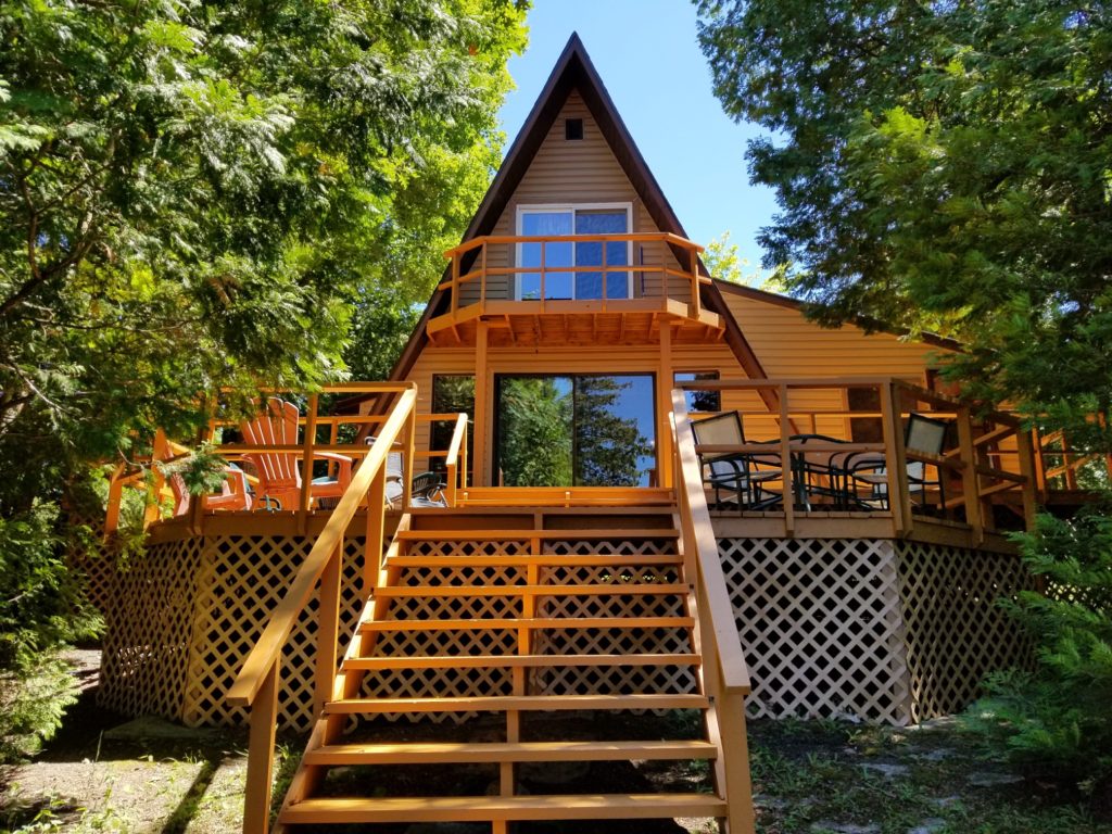 Lake Kagawong Cottage The Island Real Estate Brokerage